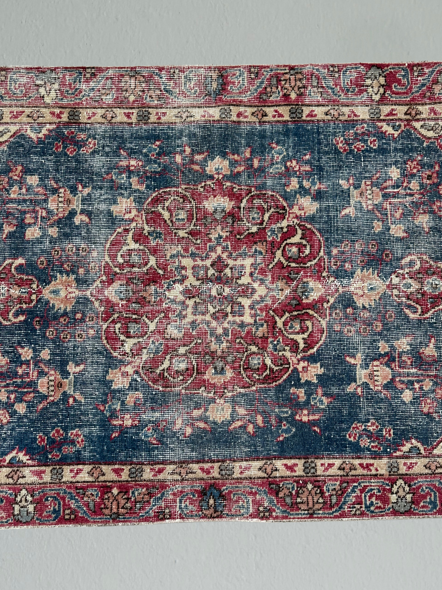 Red & Navy Vintage Handwoven Wool Rug – 109.5x202.5 cm (43.1"x79.7") – Faded Central Medallion Design – Turkish Rug for Living Room or Hallway